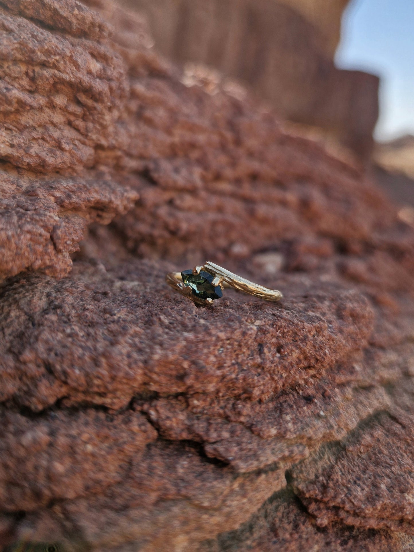 Roots Twisted Ring in 14K