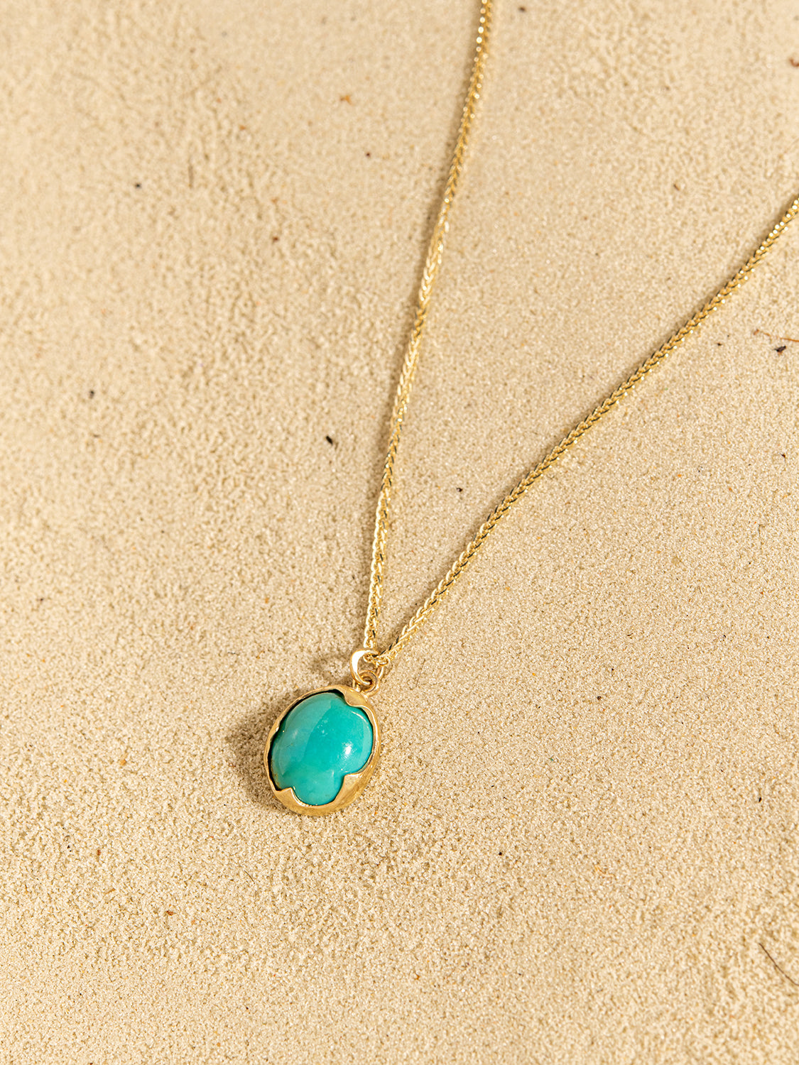 Claw Necklace in 14K