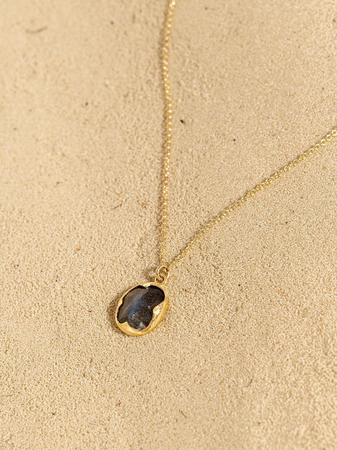 Claw Necklace in 14K