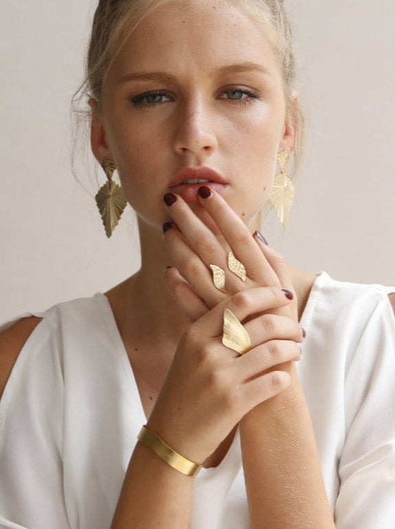 PURA VIDA Butterfly Wing Ring