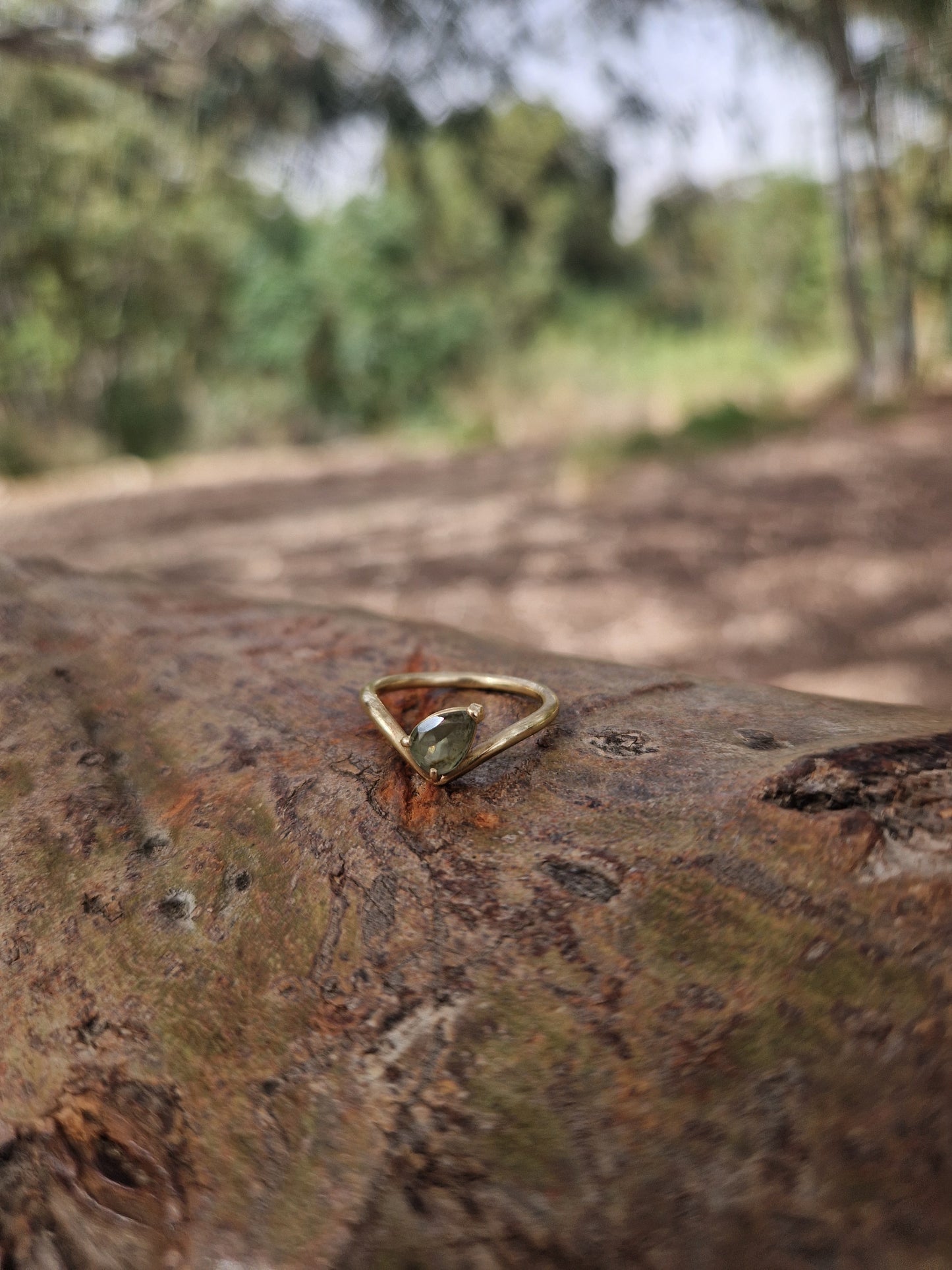 V Drop Ring in 14K