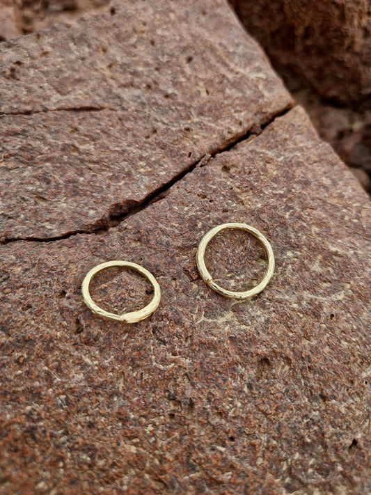 Roots Men's Wedding Ring in 14K