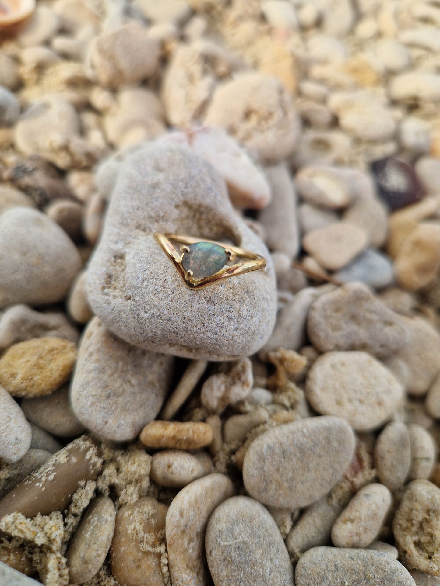 V Drop Ring in 14K