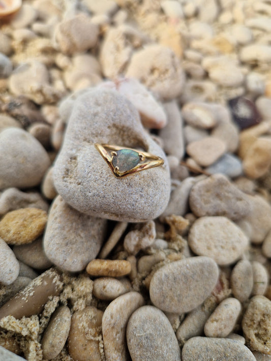V Drop Ring in 14K