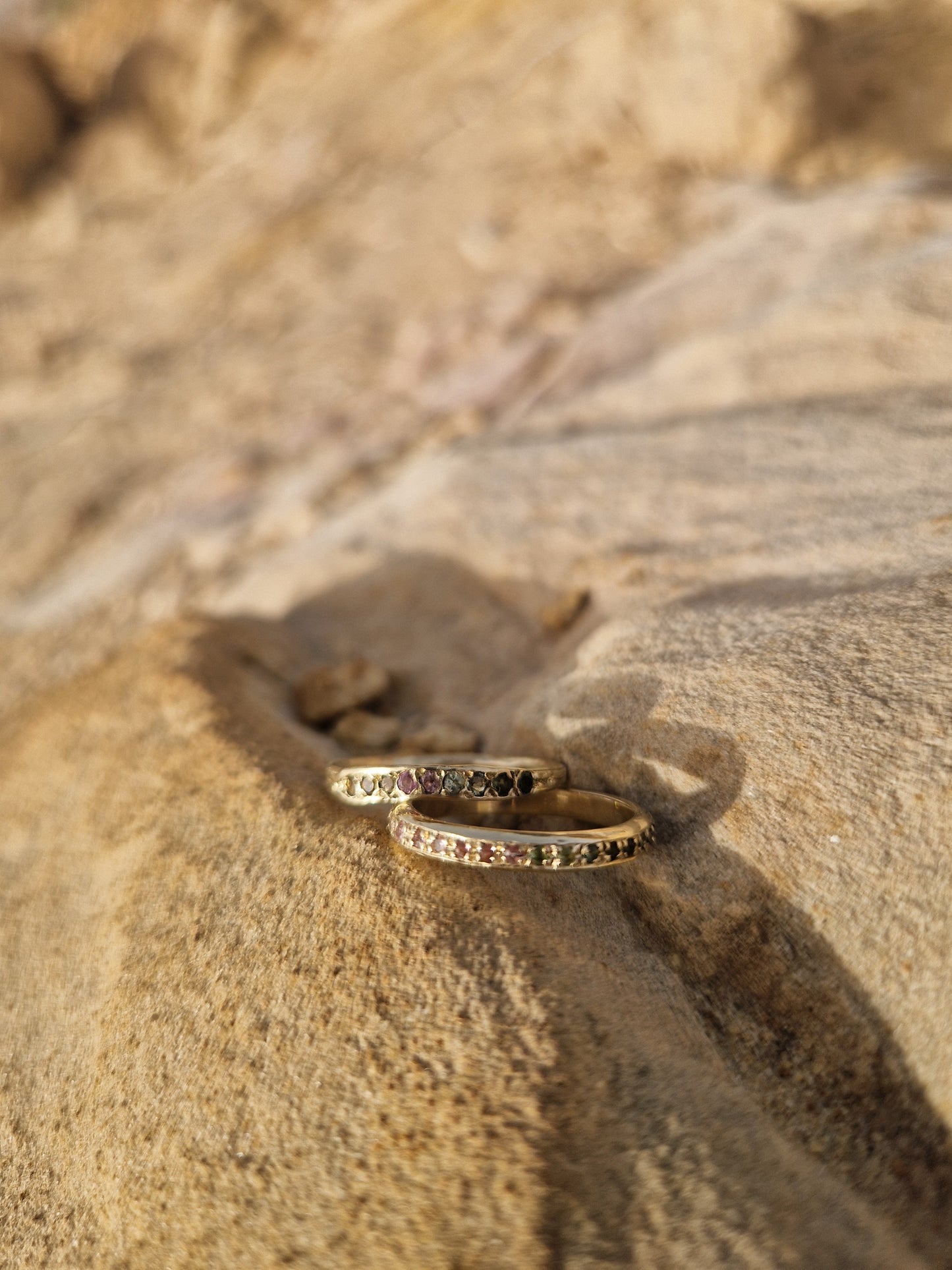  14K טבעת פאסט משובצת